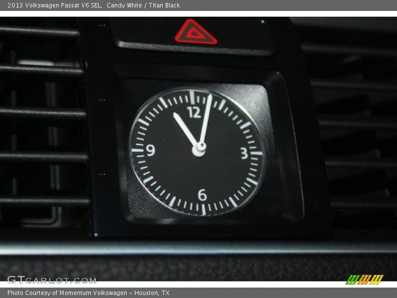 Candy White / Titan Black 2013 Volkswagen Passat V6 SEL