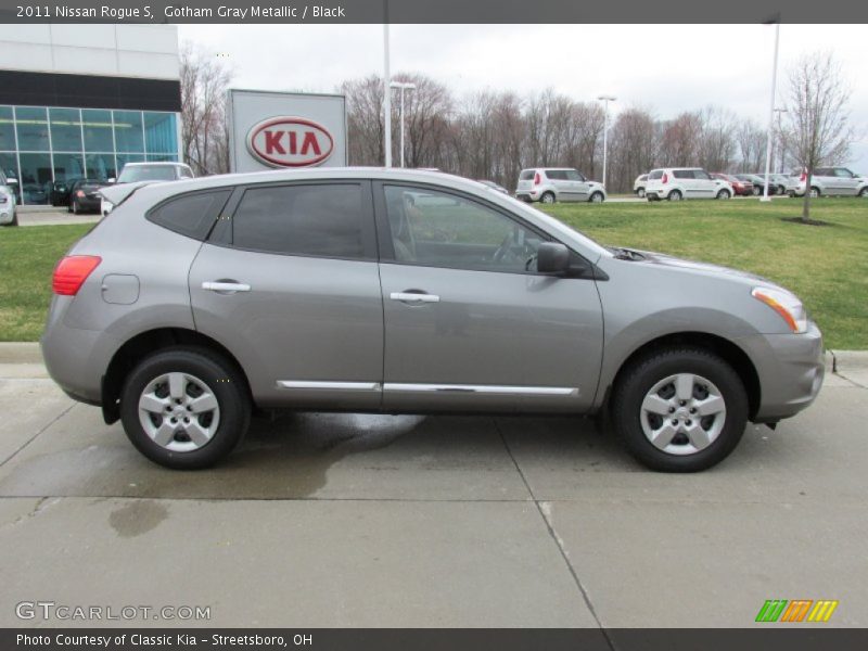 Gotham Gray Metallic / Black 2011 Nissan Rogue S