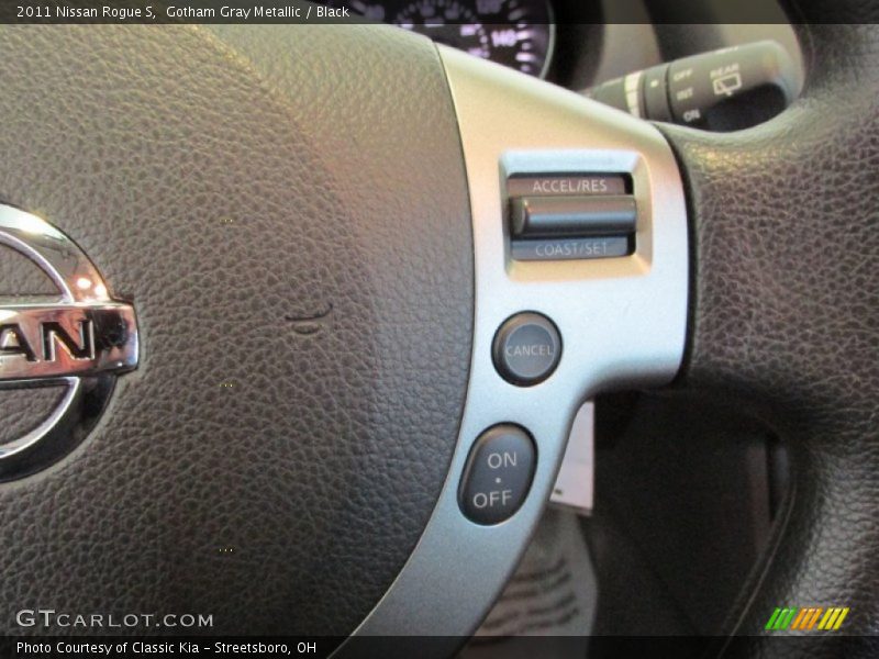 Gotham Gray Metallic / Black 2011 Nissan Rogue S
