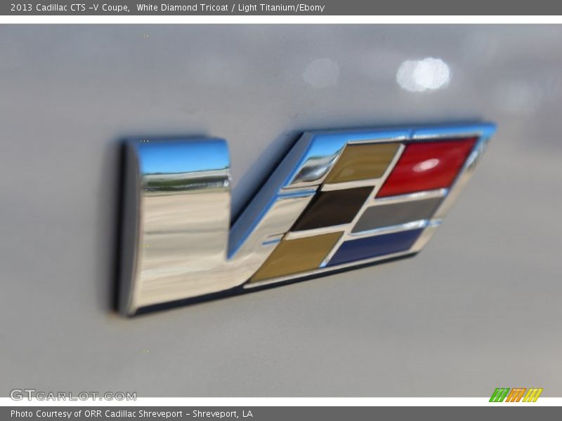  2013 CTS -V Coupe Logo