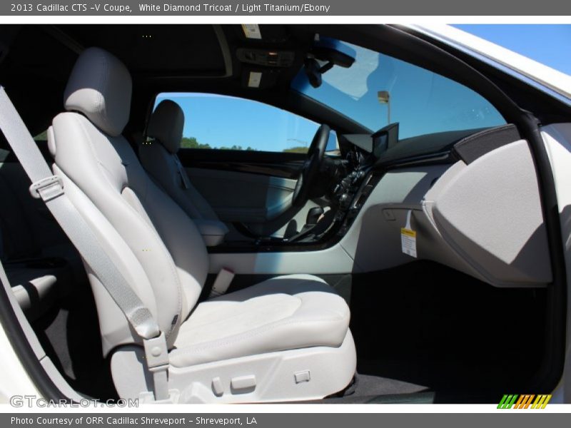 Front Seat of 2013 CTS -V Coupe