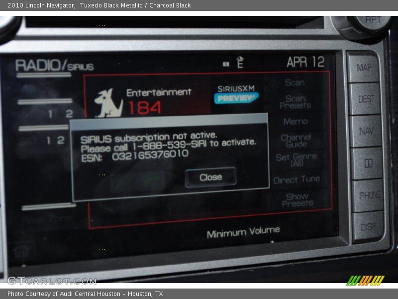 Tuxedo Black Metallic / Charcoal Black 2010 Lincoln Navigator