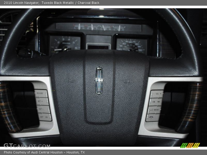 Tuxedo Black Metallic / Charcoal Black 2010 Lincoln Navigator