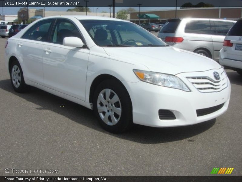 Super White / Ash 2011 Toyota Camry LE