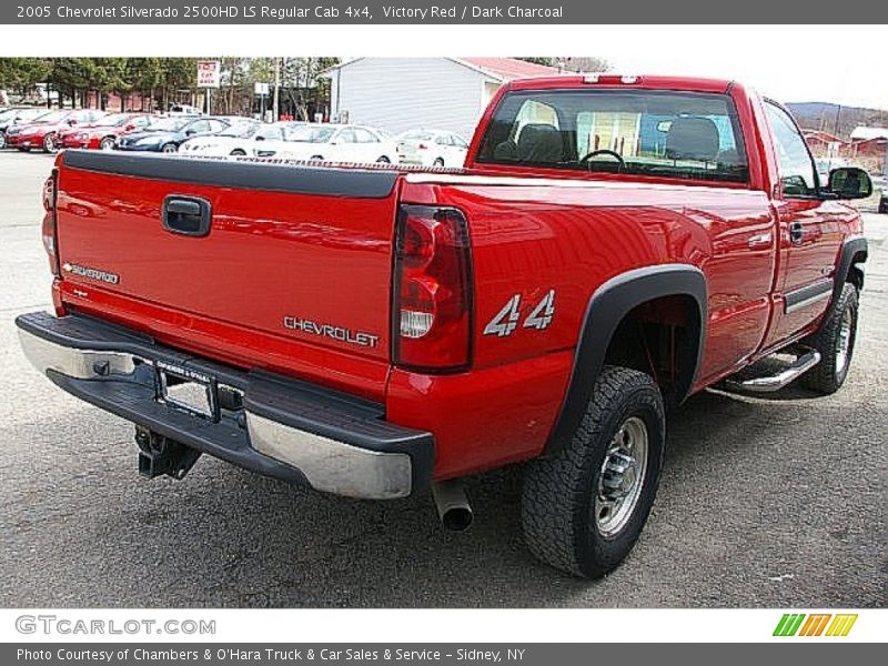 Victory Red / Dark Charcoal 2005 Chevrolet Silverado 2500HD LS Regular Cab 4x4