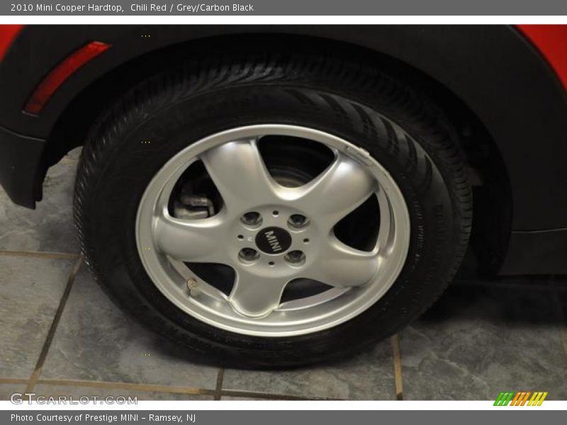 Chili Red / Grey/Carbon Black 2010 Mini Cooper Hardtop