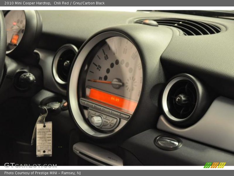 Chili Red / Grey/Carbon Black 2010 Mini Cooper Hardtop