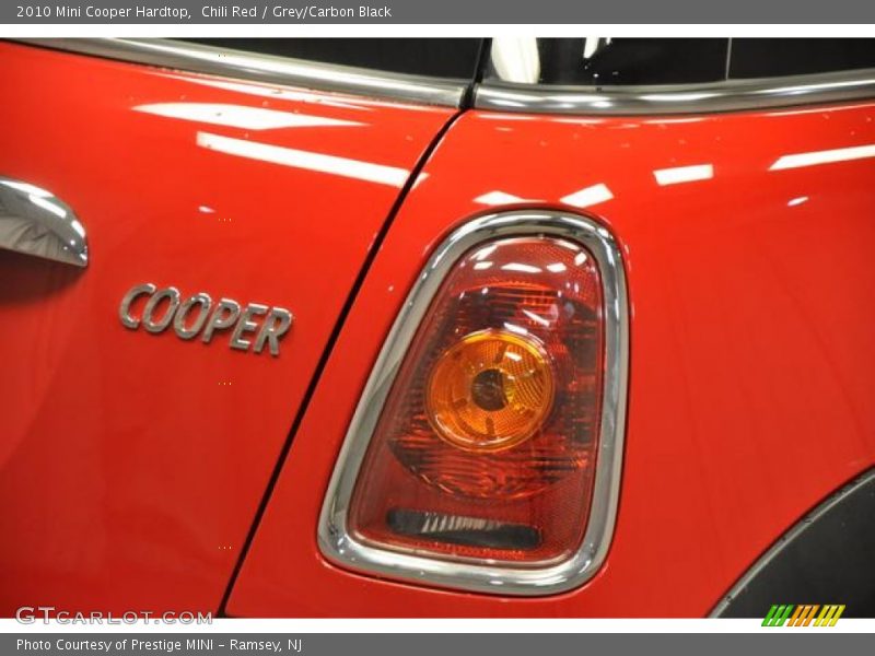 Chili Red / Grey/Carbon Black 2010 Mini Cooper Hardtop