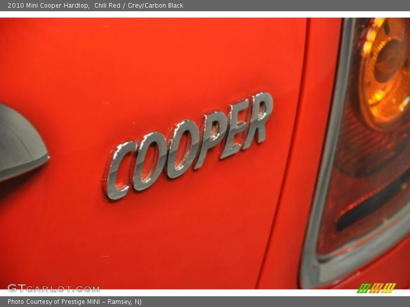 Chili Red / Grey/Carbon Black 2010 Mini Cooper Hardtop