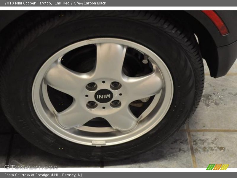 Chili Red / Grey/Carbon Black 2010 Mini Cooper Hardtop