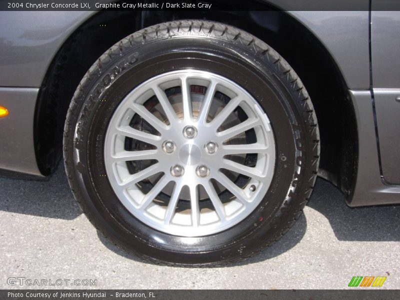 Graphite Gray Metallic / Dark Slate Gray 2004 Chrysler Concorde LXi
