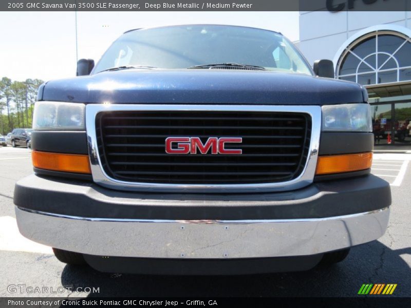 Deep Blue Metallic / Medium Pewter 2005 GMC Savana Van 3500 SLE Passenger