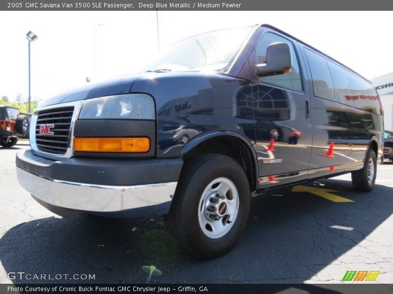 Deep Blue Metallic / Medium Pewter 2005 GMC Savana Van 3500 SLE Passenger