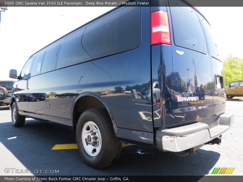 Deep Blue Metallic / Medium Pewter 2005 GMC Savana Van 3500 SLE Passenger