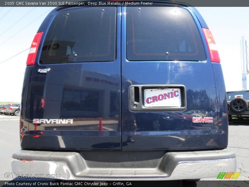 Deep Blue Metallic / Medium Pewter 2005 GMC Savana Van 3500 SLE Passenger