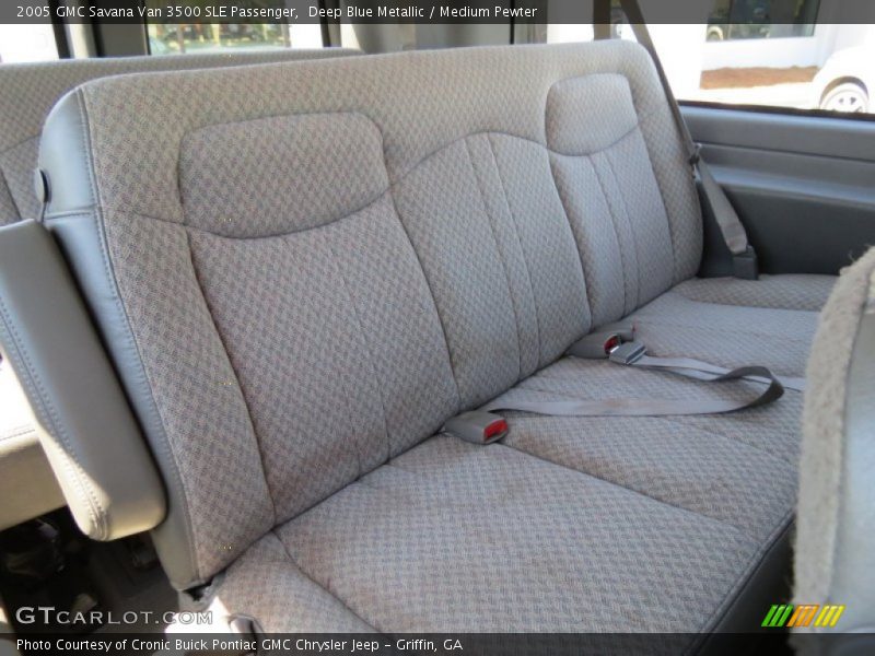 Deep Blue Metallic / Medium Pewter 2005 GMC Savana Van 3500 SLE Passenger