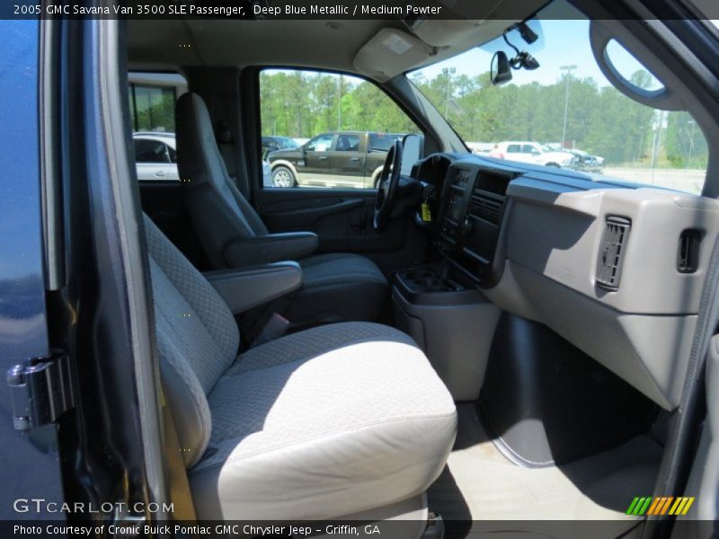 Deep Blue Metallic / Medium Pewter 2005 GMC Savana Van 3500 SLE Passenger