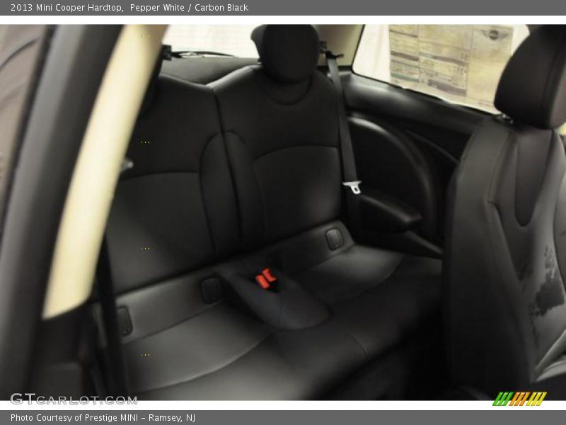 Pepper White / Carbon Black 2013 Mini Cooper Hardtop