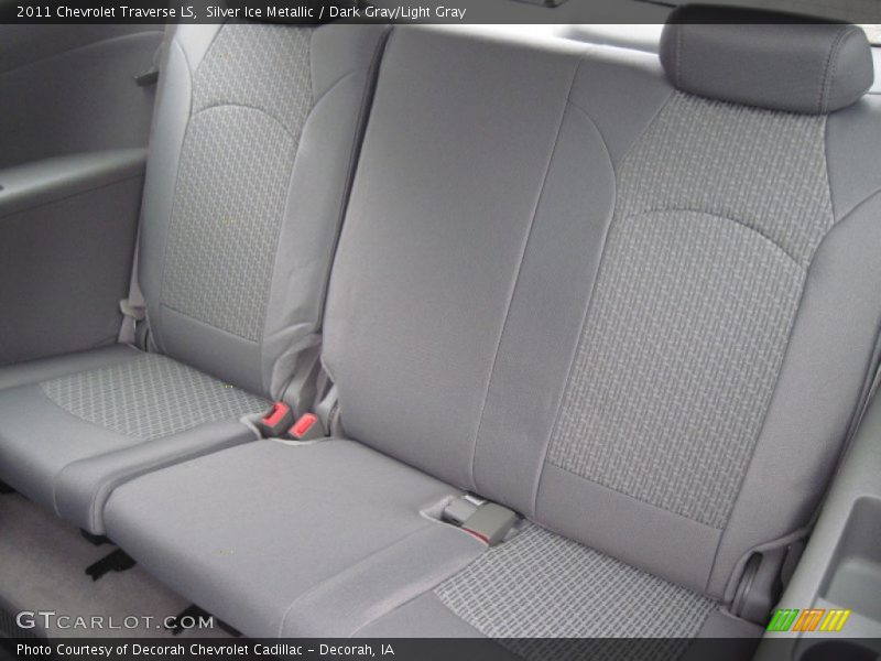 Silver Ice Metallic / Dark Gray/Light Gray 2011 Chevrolet Traverse LS