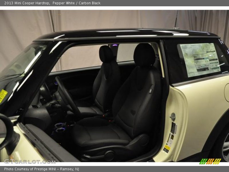 Pepper White / Carbon Black 2013 Mini Cooper Hardtop