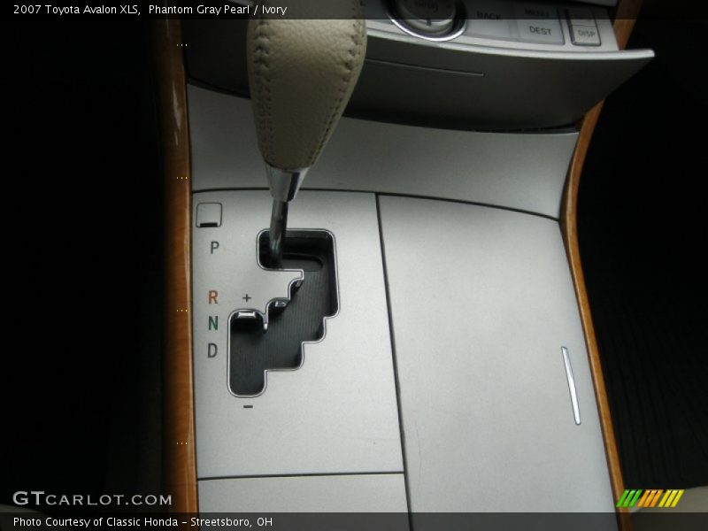 Phantom Gray Pearl / Ivory 2007 Toyota Avalon XLS