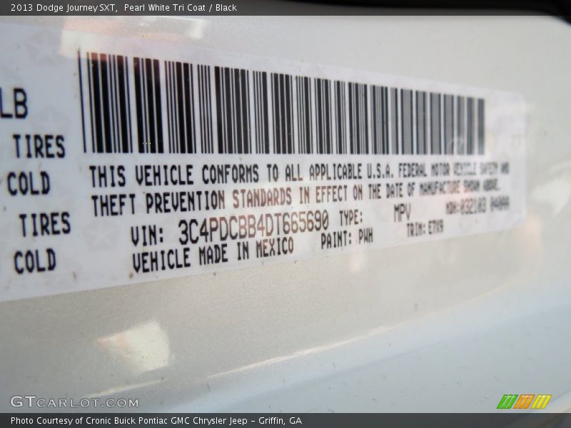 Pearl White Tri Coat / Black 2013 Dodge Journey SXT