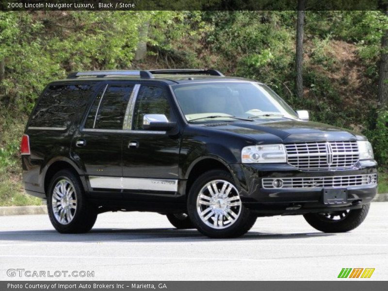 Front 3/4 View of 2008 Navigator Luxury