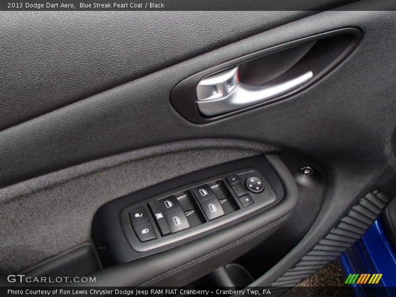 Blue Streak Pearl Coat / Black 2013 Dodge Dart Aero