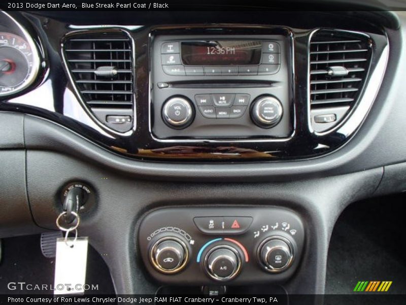 Controls of 2013 Dart Aero