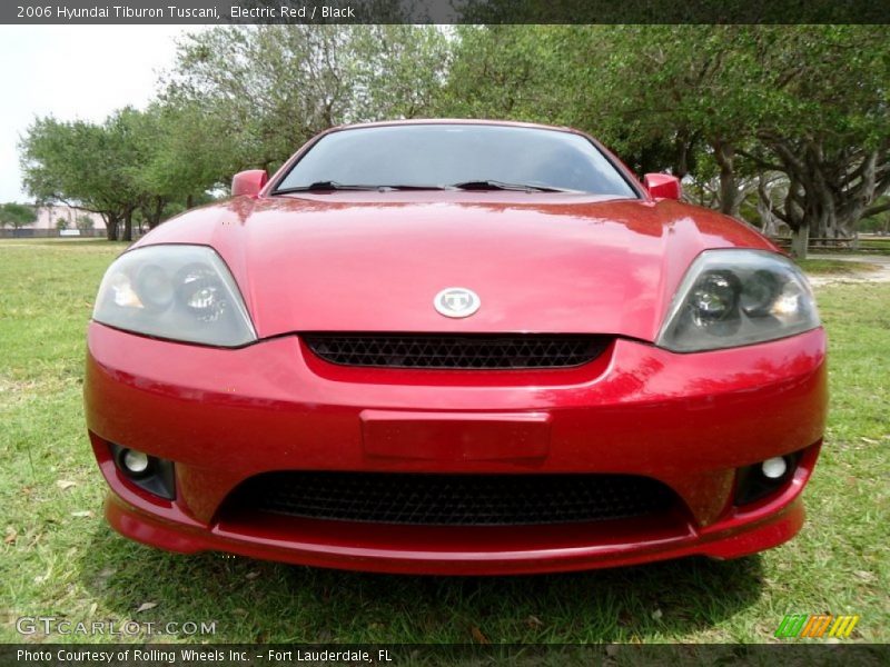 Electric Red / Black 2006 Hyundai Tiburon Tuscani