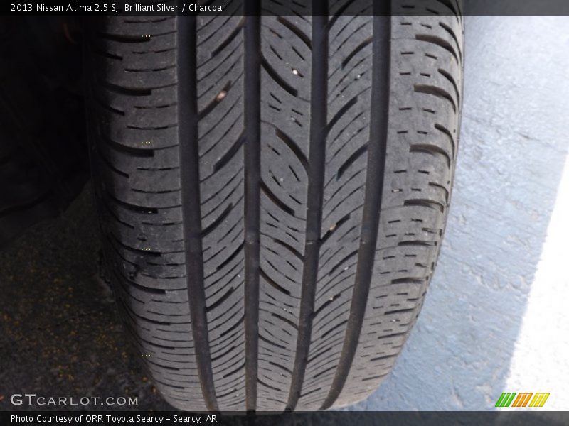 Brilliant Silver / Charcoal 2013 Nissan Altima 2.5 S