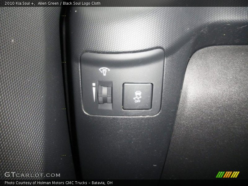 Alien Green / Black Soul Logo Cloth 2010 Kia Soul +