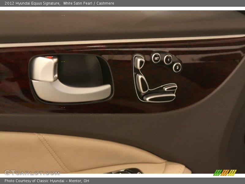 Controls of 2012 Equus Signature