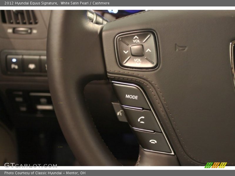 Controls of 2012 Equus Signature