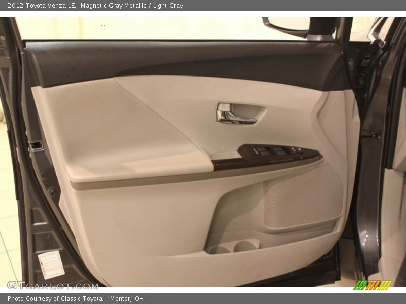 Magnetic Gray Metallic / Light Gray 2012 Toyota Venza LE