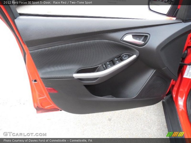 Race Red / Two-Tone Sport 2012 Ford Focus SE Sport 5-Door