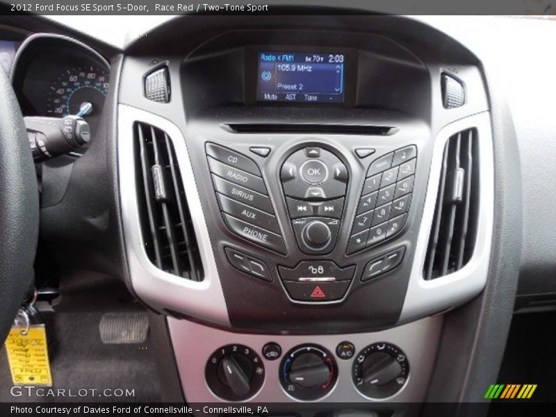 Race Red / Two-Tone Sport 2012 Ford Focus SE Sport 5-Door