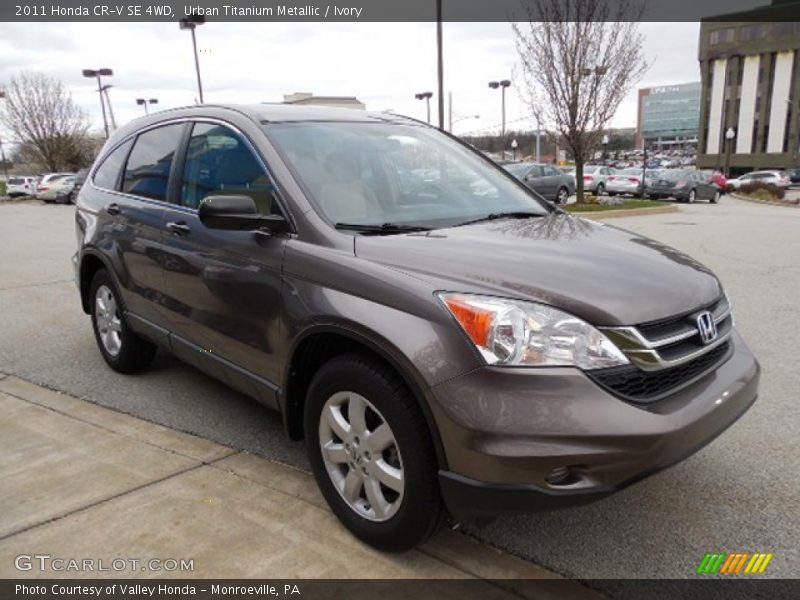 Urban Titanium Metallic / Ivory 2011 Honda CR-V SE 4WD