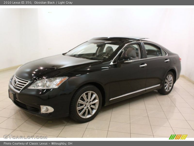 Front 3/4 View of 2010 ES 350