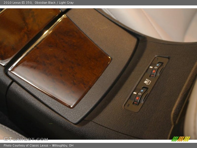 Obsidian Black / Light Gray 2010 Lexus ES 350