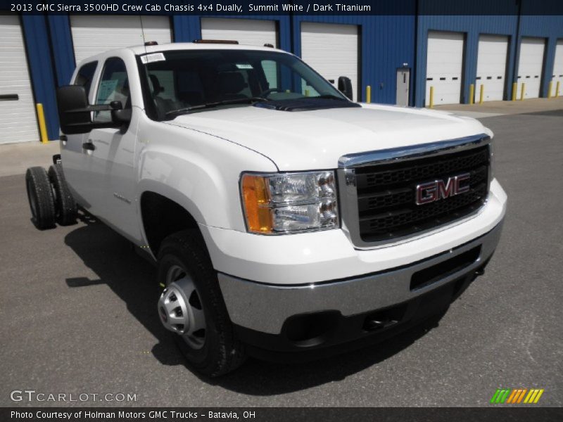 Summit White / Dark Titanium 2013 GMC Sierra 3500HD Crew Cab Chassis 4x4 Dually