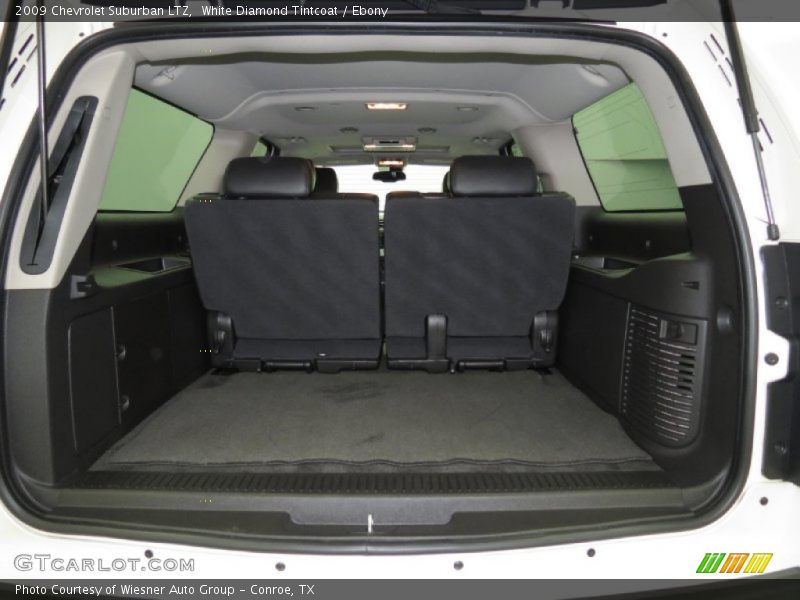  2009 Suburban LTZ Trunk