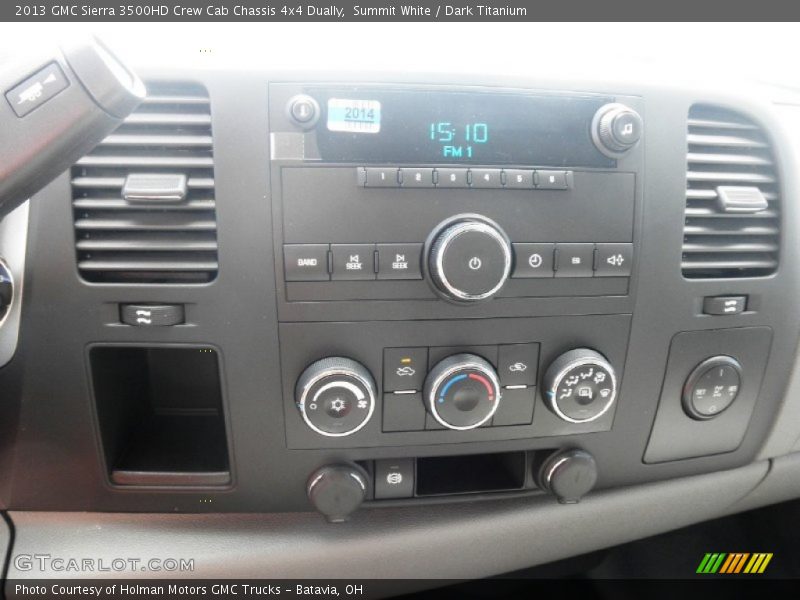 Summit White / Dark Titanium 2013 GMC Sierra 3500HD Crew Cab Chassis 4x4 Dually