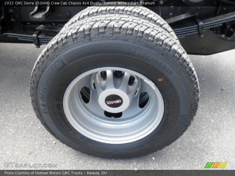 Summit White / Dark Titanium 2013 GMC Sierra 3500HD Crew Cab Chassis 4x4 Dually
