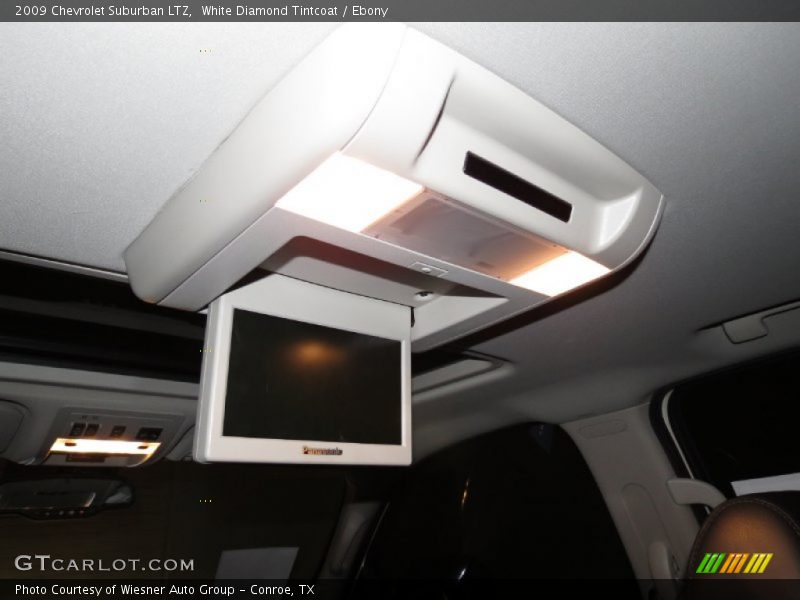 White Diamond Tintcoat / Ebony 2009 Chevrolet Suburban LTZ