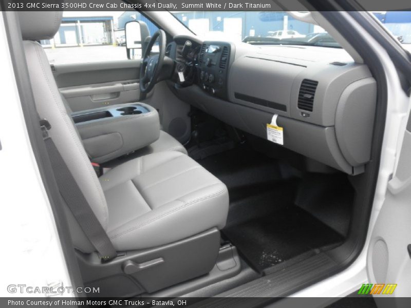 Summit White / Dark Titanium 2013 GMC Sierra 3500HD Crew Cab Chassis 4x4 Dually