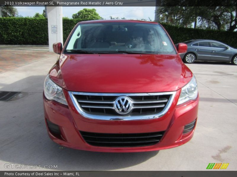 Pomegranate Red Metallic / Aero Gray 2010 Volkswagen Routan SE