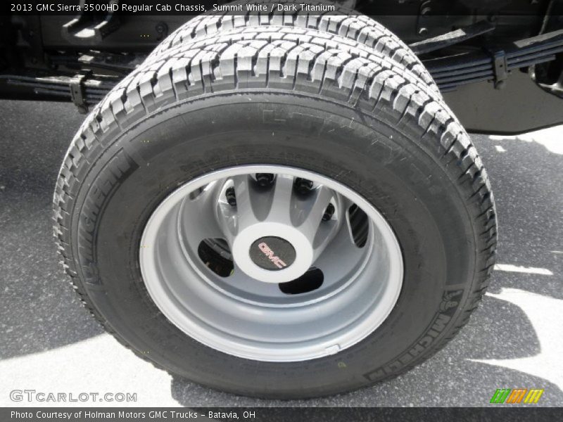 Summit White / Dark Titanium 2013 GMC Sierra 3500HD Regular Cab Chassis