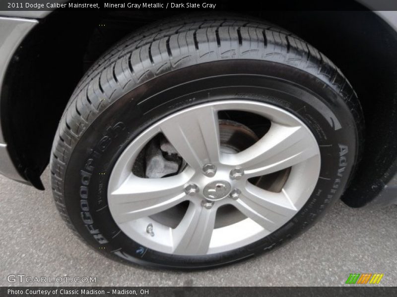 Mineral Gray Metallic / Dark Slate Gray 2011 Dodge Caliber Mainstreet