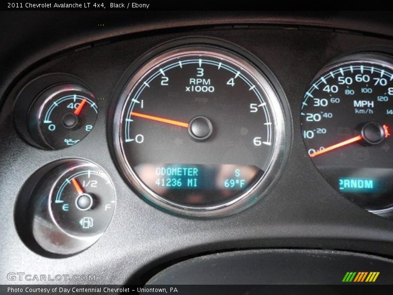 Black / Ebony 2011 Chevrolet Avalanche LT 4x4